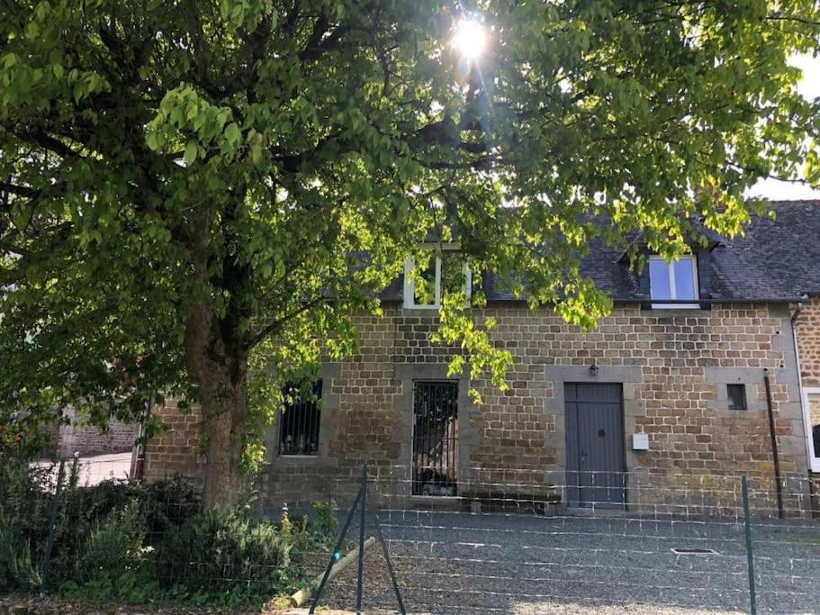 Aupres De Mon Arbre Apartment Pontmain Bagian luar foto